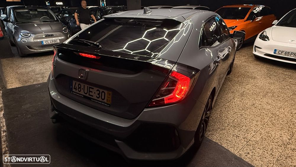 Honda Civic 1.0 i-VTEC Executive - 10