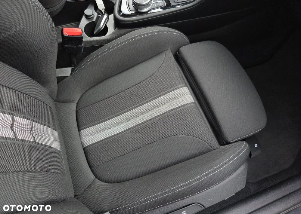 BMW Seria 2 218i - 17