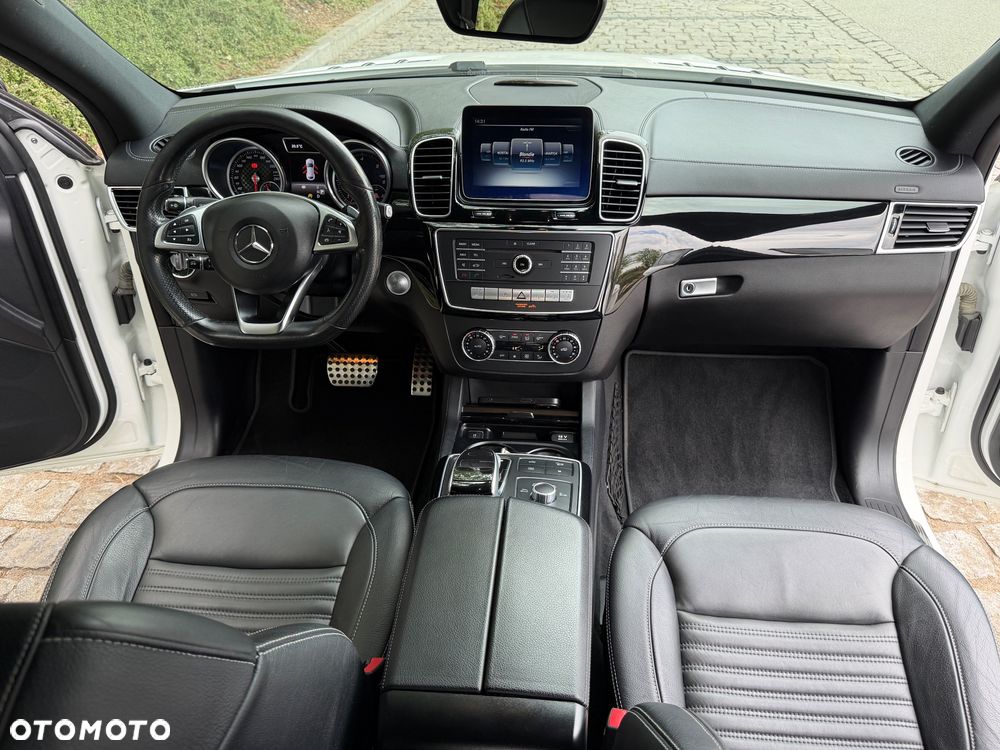 Mercedes-Benz GLE 350 d 4Matic 9G-TRONIC AMG Line - 13