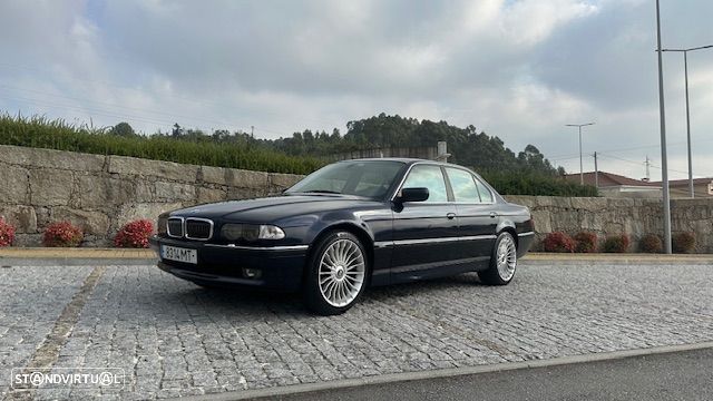 BMW 725 - 1