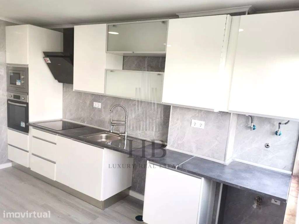 Apartamento T2 totalmente renovado no Bairro da Figueirinha | Oeiras - Grande imagem: 2/31