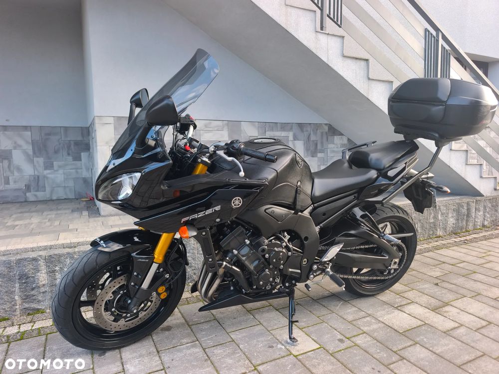 Yamaha FZ8 - 6