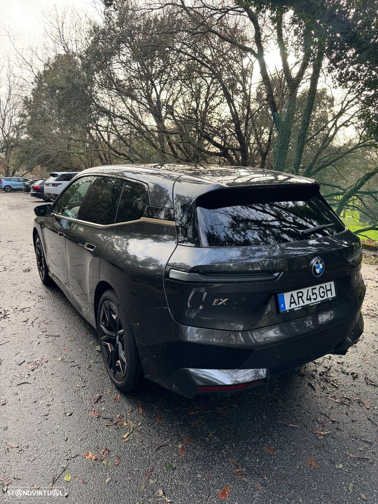BMW iX xDrive 50 Pack Desportivo - 9
