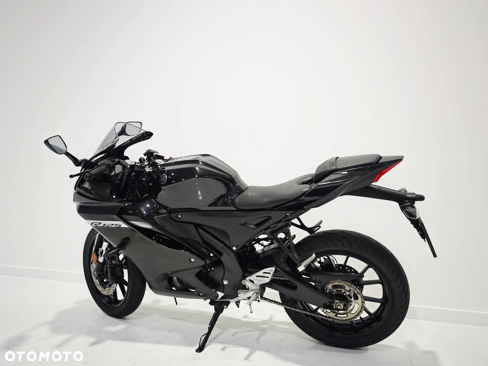 Yamaha YZF - 7