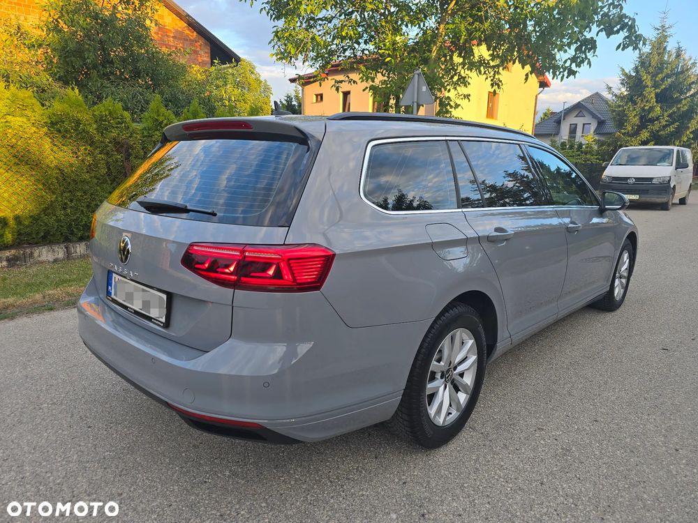 Volkswagen Passat - 5