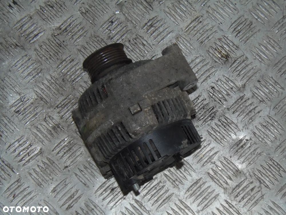 RENAULT LAGUNA I ALTERNATOR 2541809A - 2