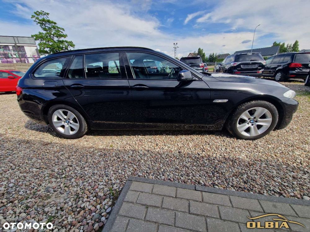 BMW Seria 5 520d Touring - 12