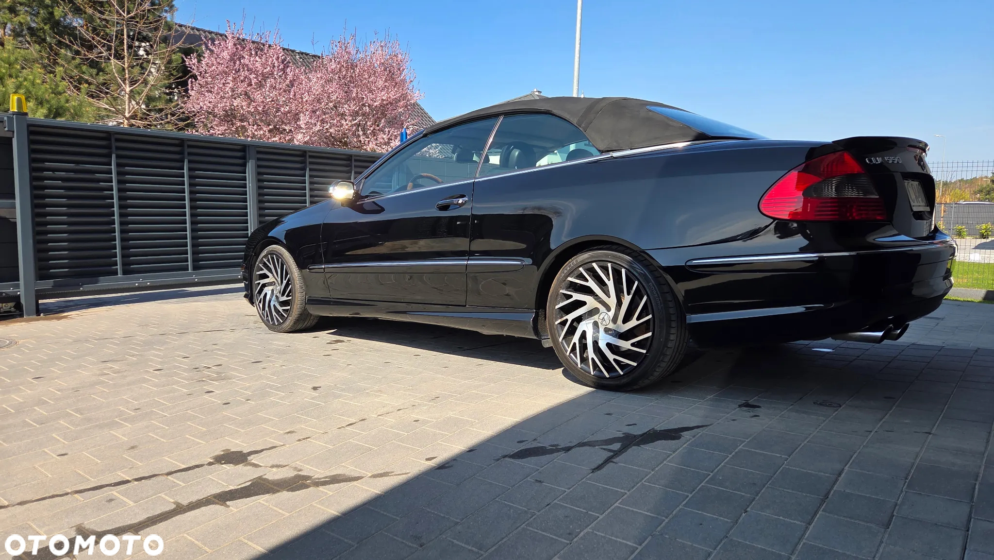 Mercedes-Benz CLK - 9
