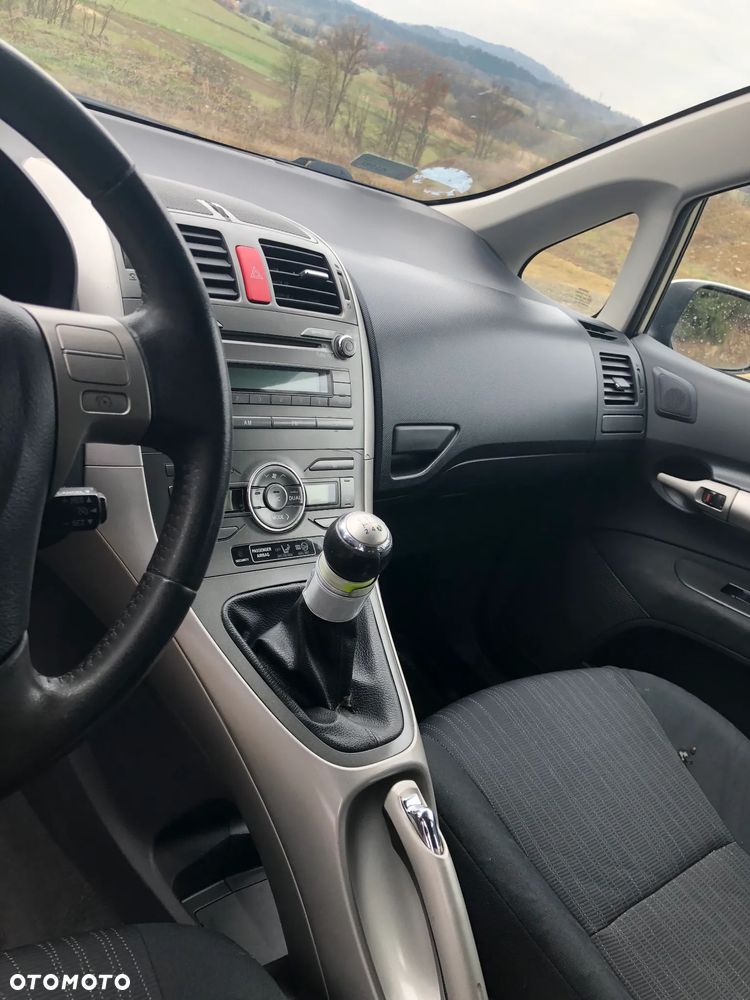 Toyota Auris 1.6 VVT-i Luna - 24