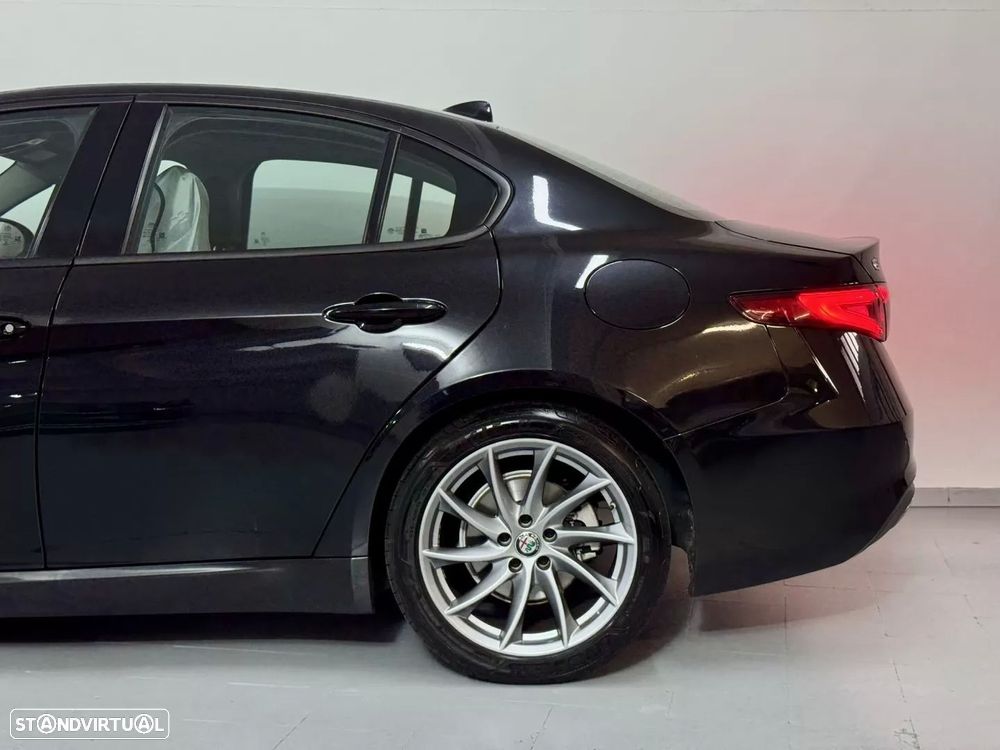 Alfa Romeo Giulia 2.2 D Super - 15