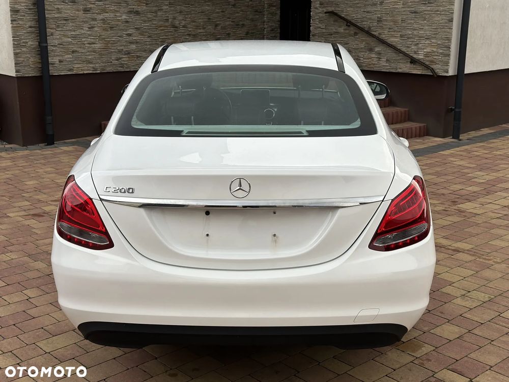 Mercedes-Benz Klasa C 200 - 10
