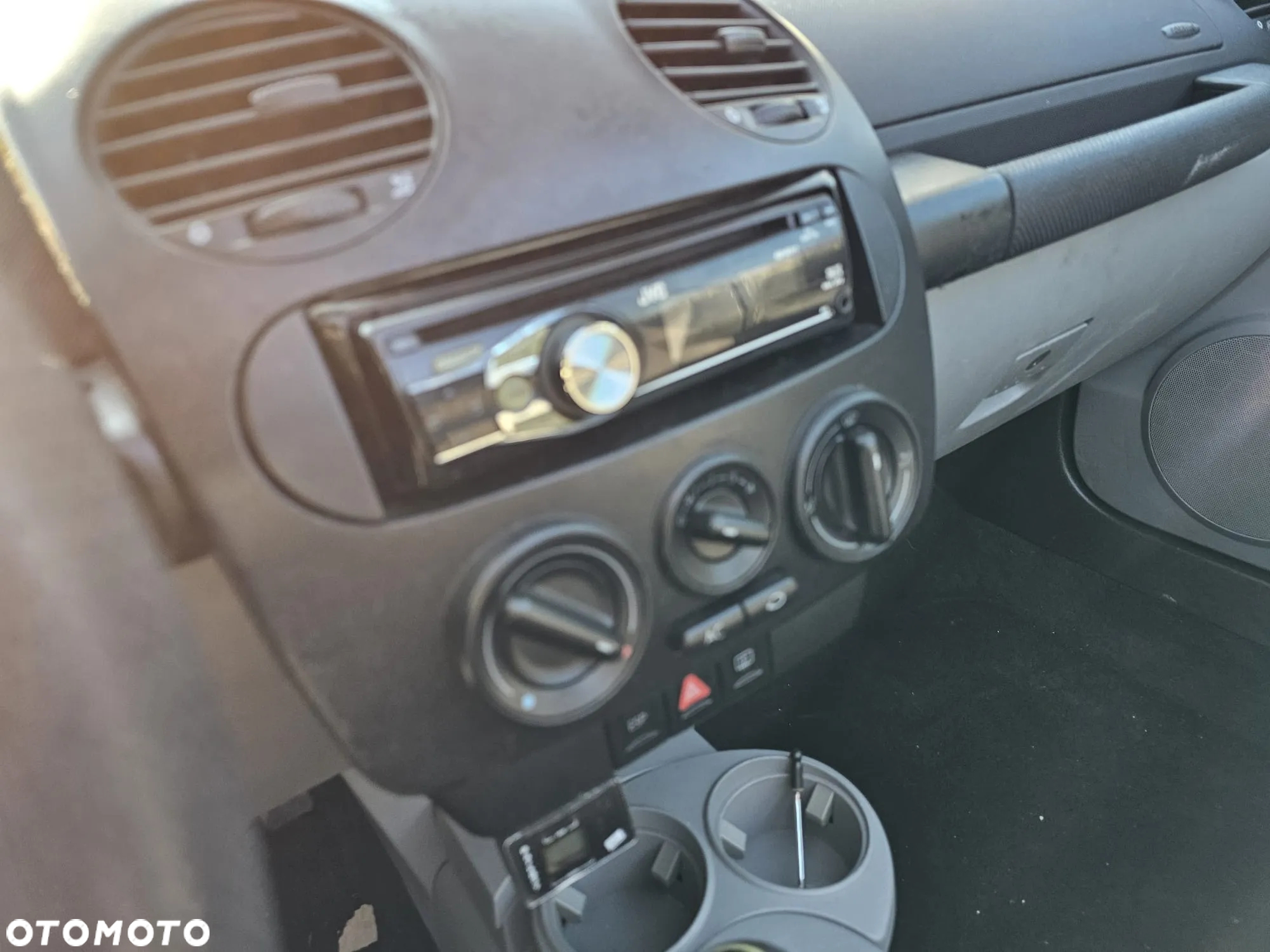 Volkswagen New Beetle Cabriolet 2.0 - 8