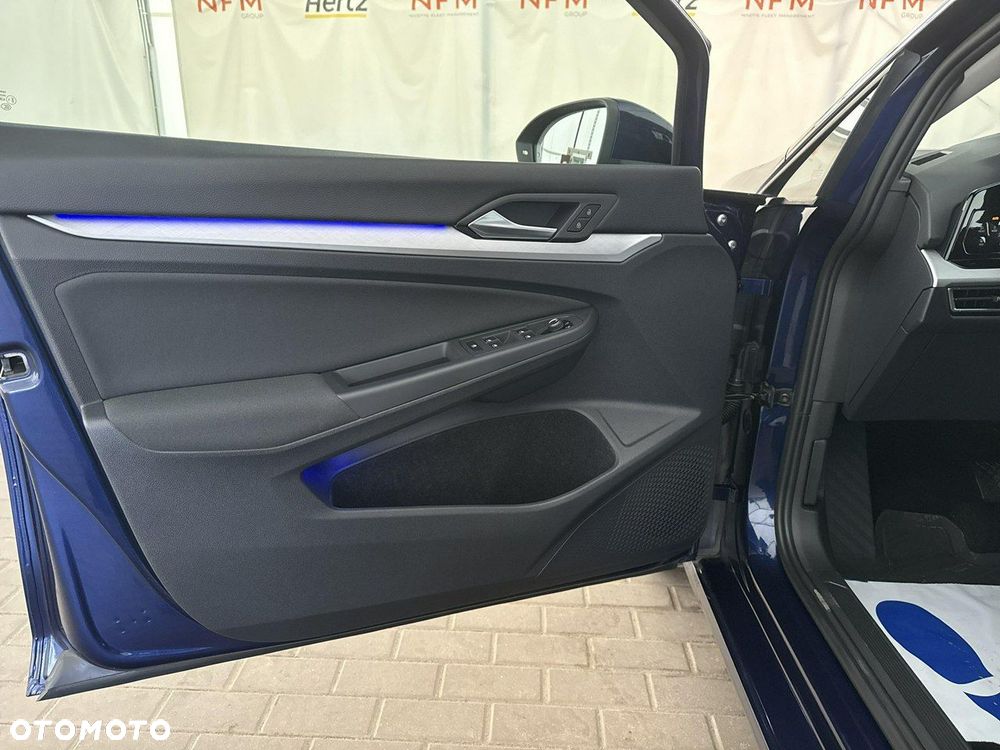 Volkswagen Golf - 11