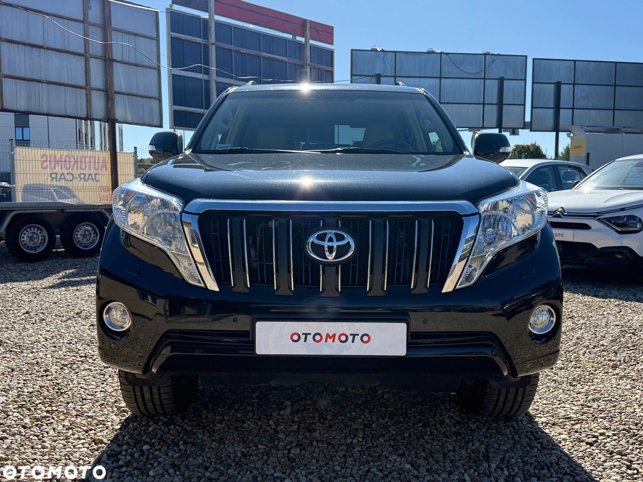 Toyota Land Cruiser - 4