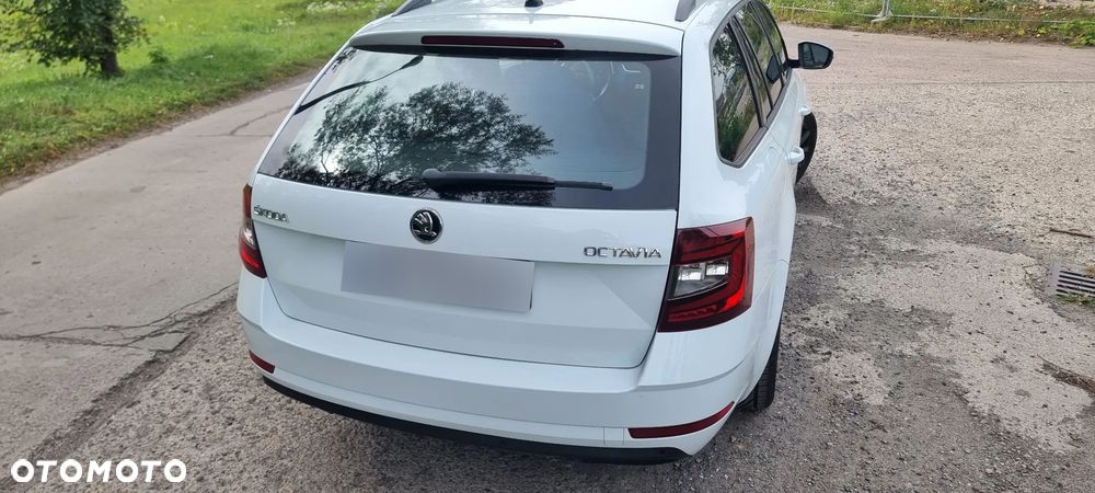 Skoda Octavia 2.0 TDI DSG Clever - 11