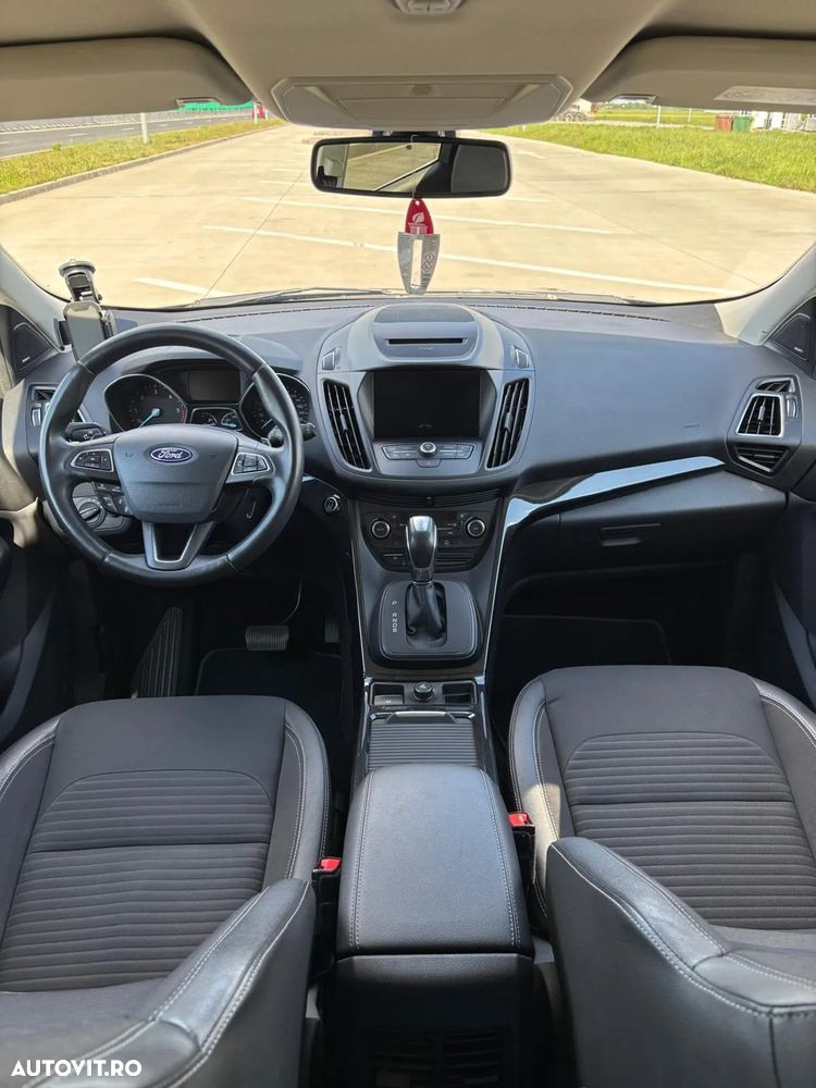 Ford Kuga 2.0 TDCi 4WD Powershift Titanium - 9