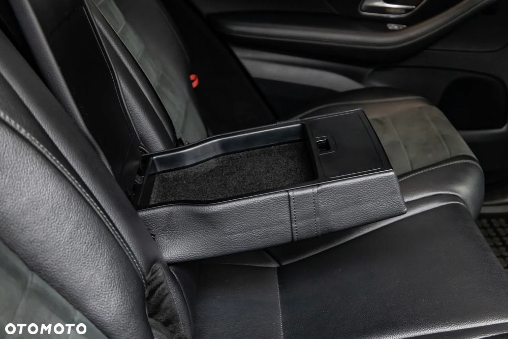 Mercedes-Benz GLE 450 4Matic 9G-TRONIC AMG Line - 38