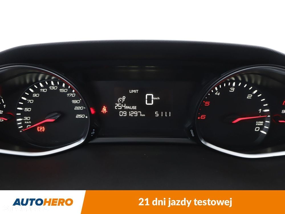 Peugeot 308 1.6 BlueHDi Active S&S - 19