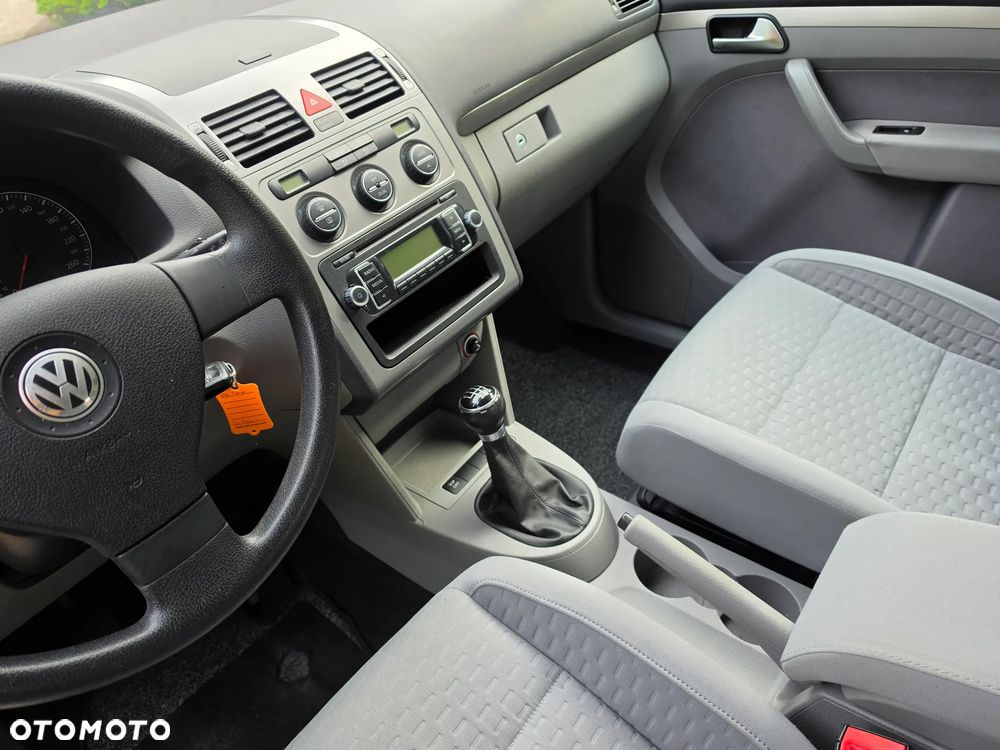 Volkswagen Touran 1.4 TSI Cup - 10