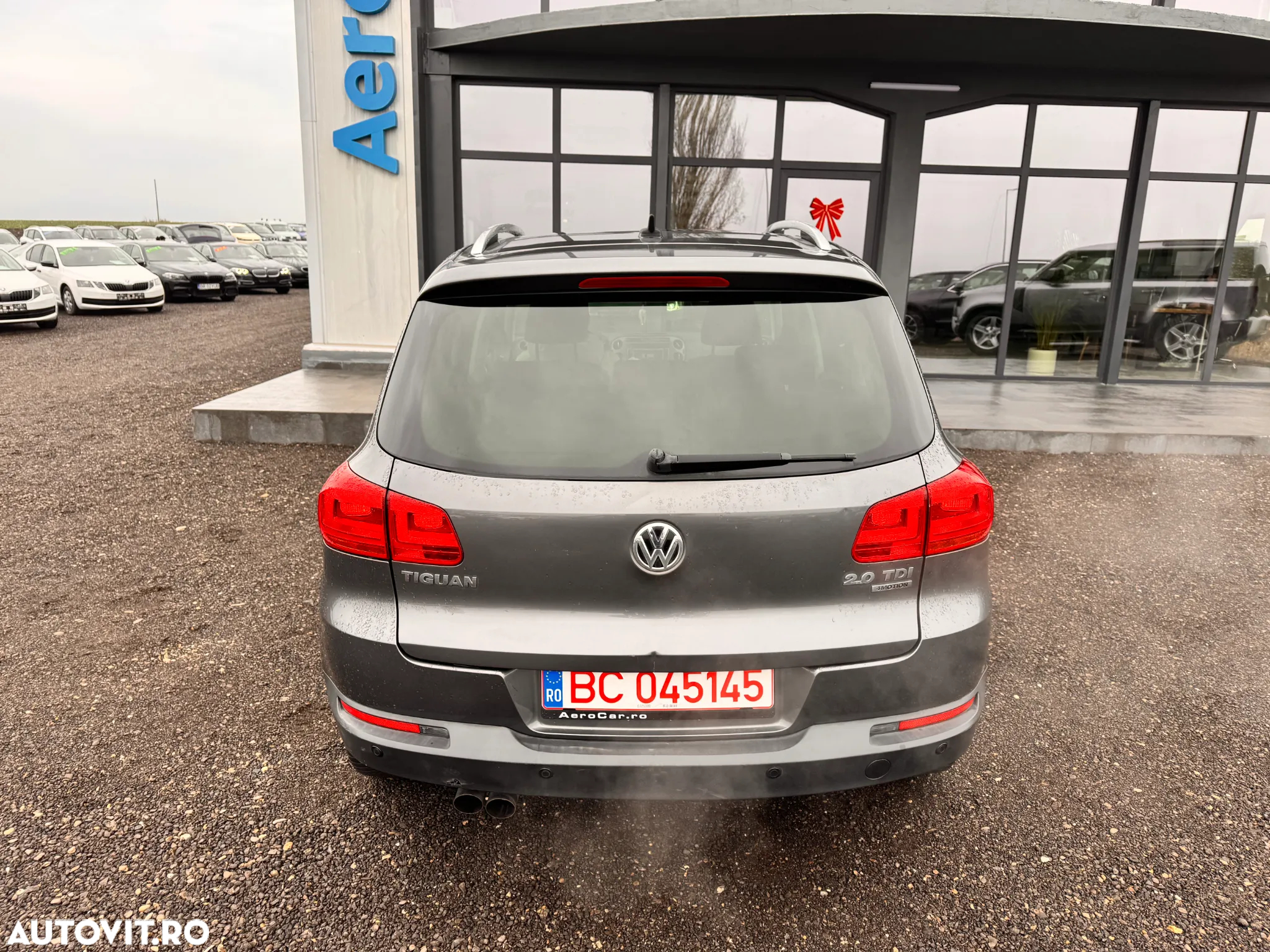 Volkswagen Tiguan - 10