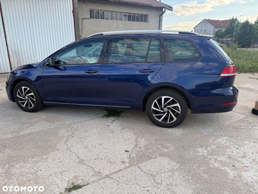Volkswagen Golf - 9