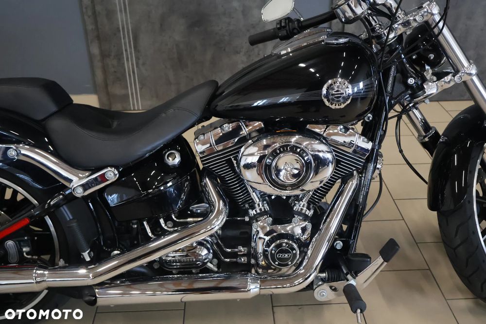 Harley-Davidson FXSB Breakout - 4