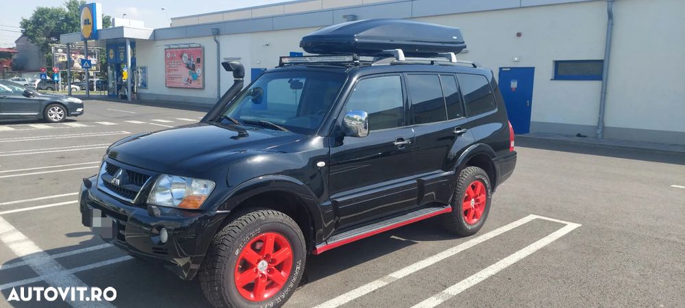 Mitsubishi Pajero - 20