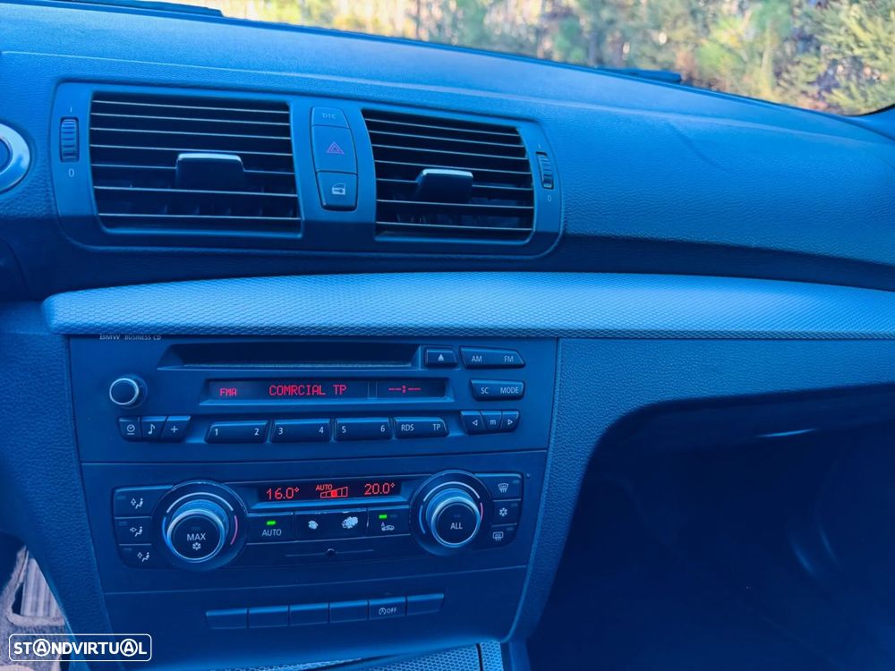 BMW 118 d Pack M - 22