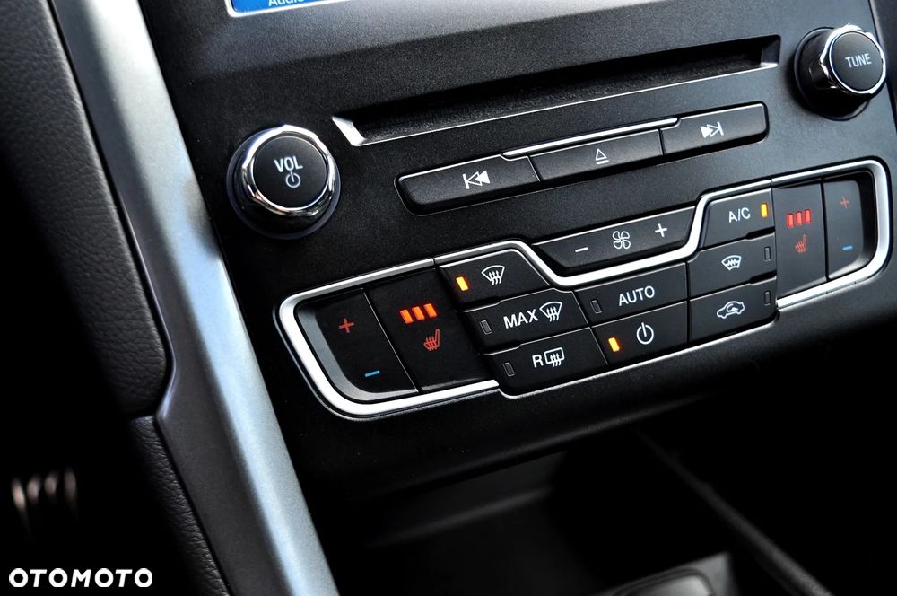 Ford Mondeo 2.0 TDCi ST-Line - 32