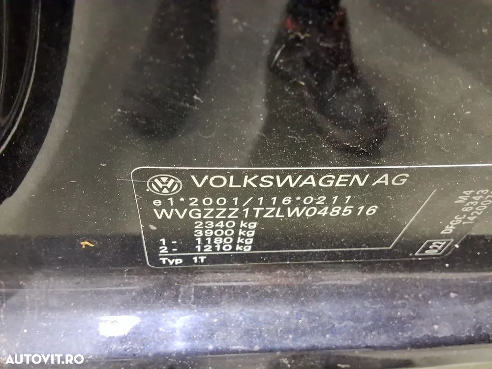 Volkswagen Touran 2.0 TDI SCR DSG Trendline - 8