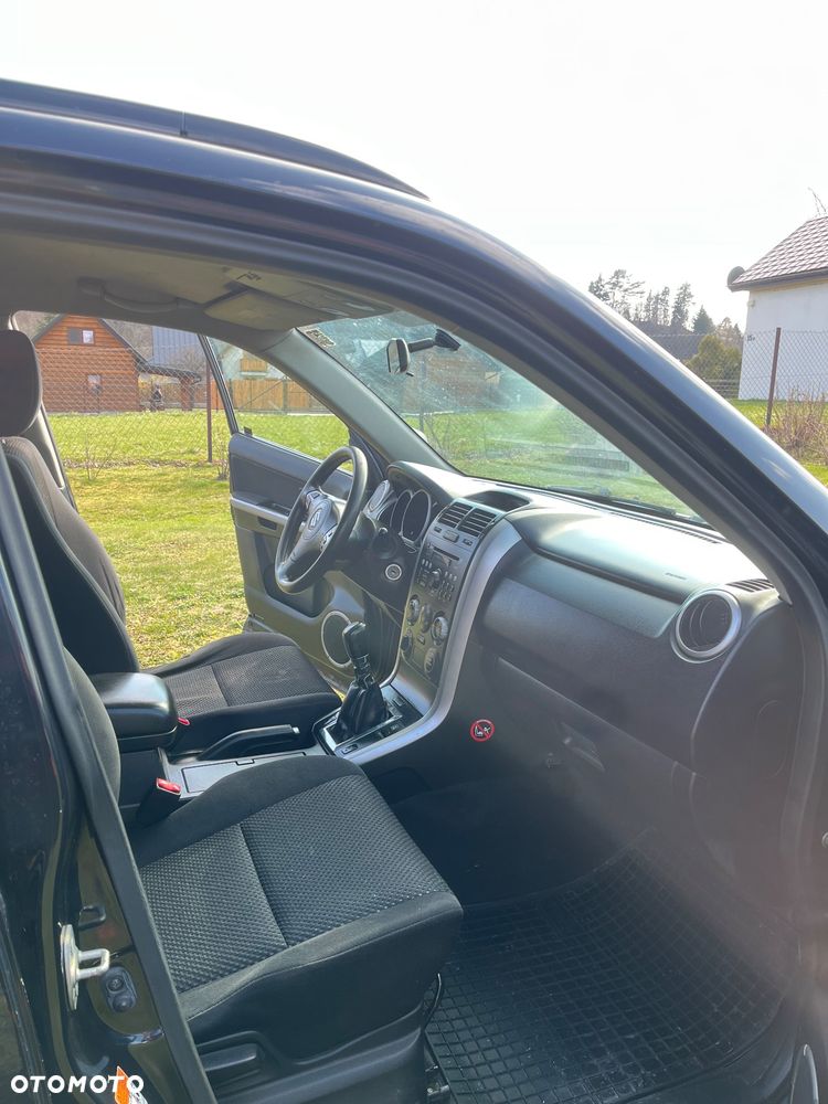 Suzuki Grand Vitara 1.9 DDiS - 10