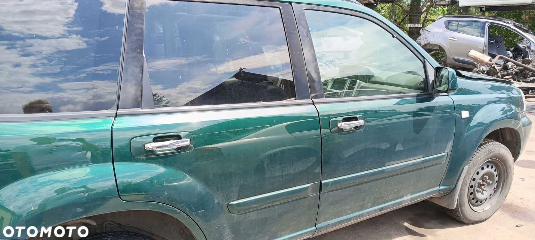 NISSAN X-TRAIL T30 DRZWI TYŁ LEWE PRAWE DW0 - 2