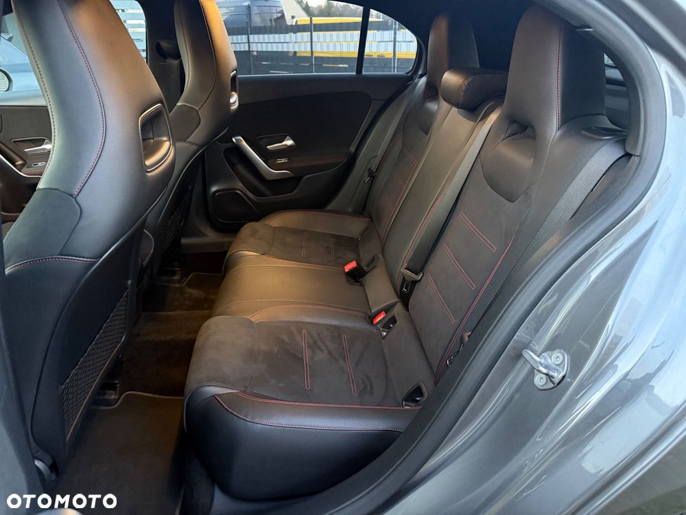 Mercedes-Benz Klasa A 220 d AMG Line 8G-DCT - 9