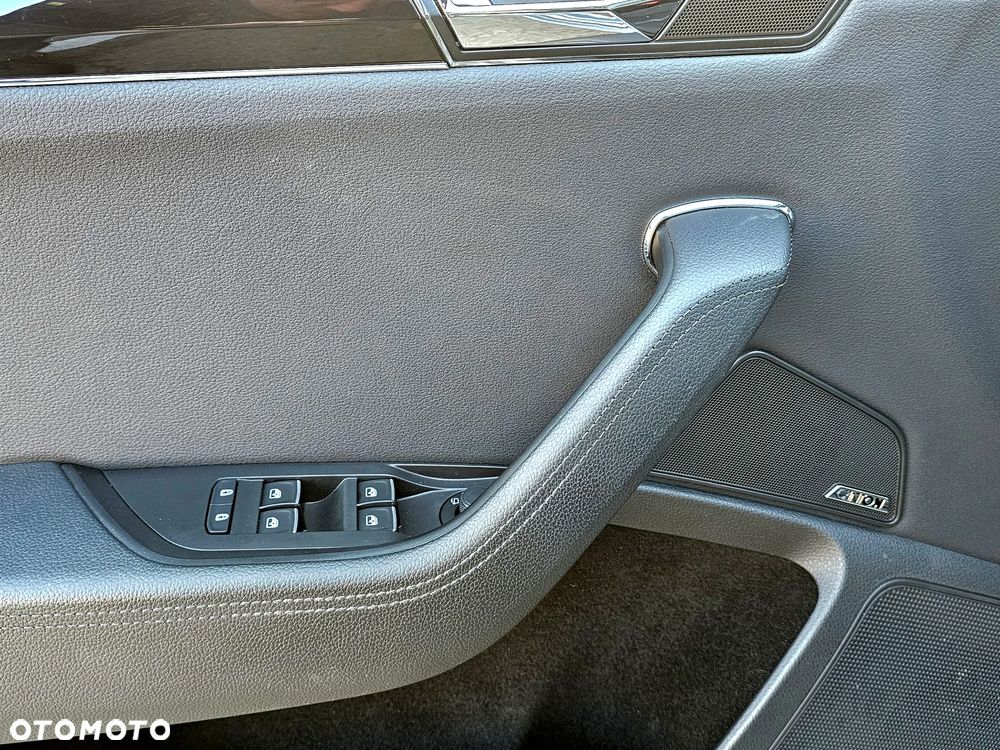 Skoda Superb 2.0 TSI 4x4 DSG L&K - 17
