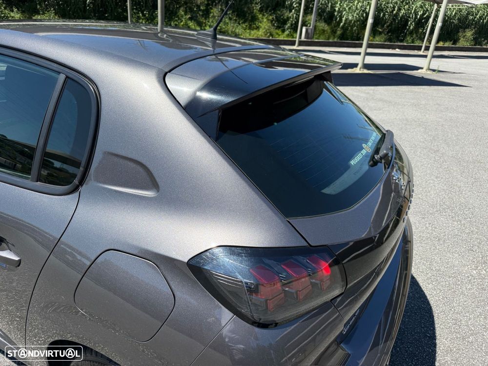 Peugeot 208 - 19