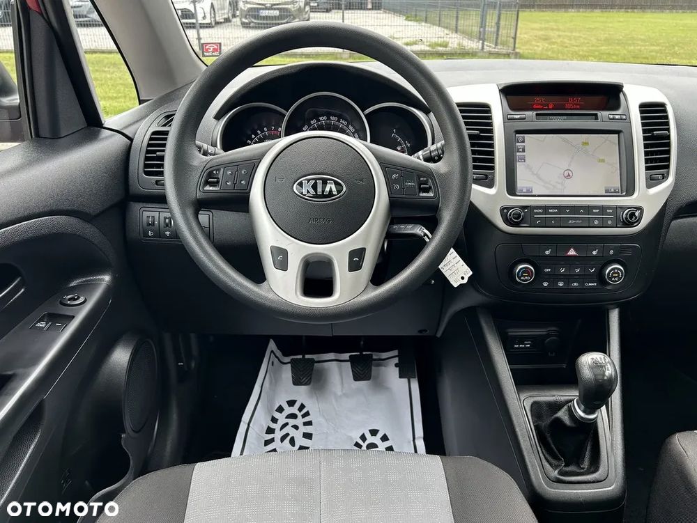 Kia Venga - 6