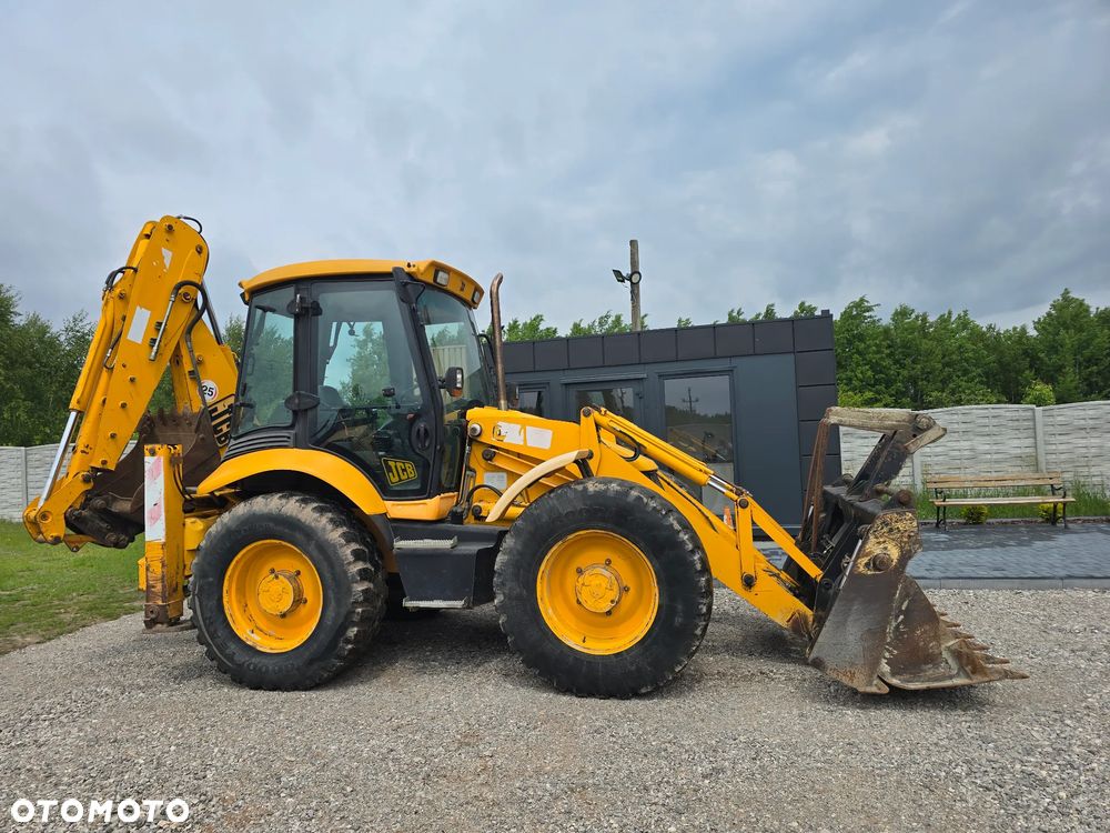 JCB - 9