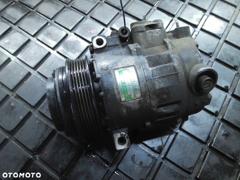 KOMPRESOR KLIMATYZACJI MERCEDES W202 2.2CDI A0002340911 POSIADAM 4 SZTUKI - 1