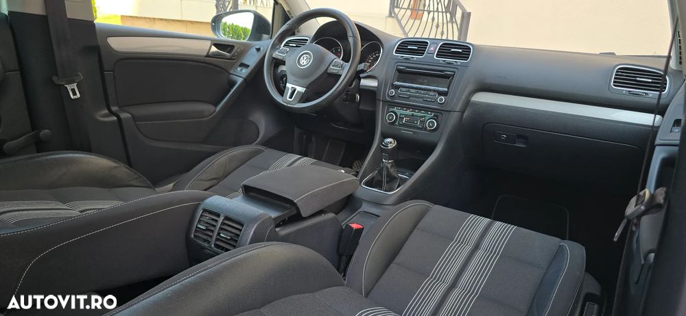 Volkswagen Golf 1.4 TSI MATCH - 12