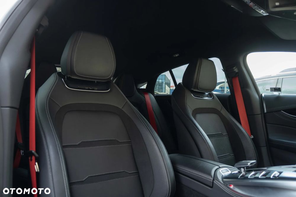 Mercedes-Benz AMG GT 43 4-Matic+ - 17