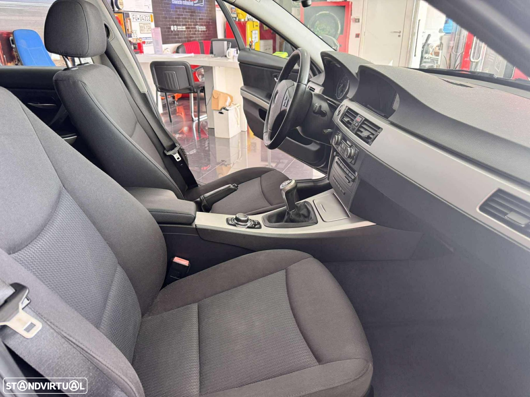 BMW 318 d Touring - 7