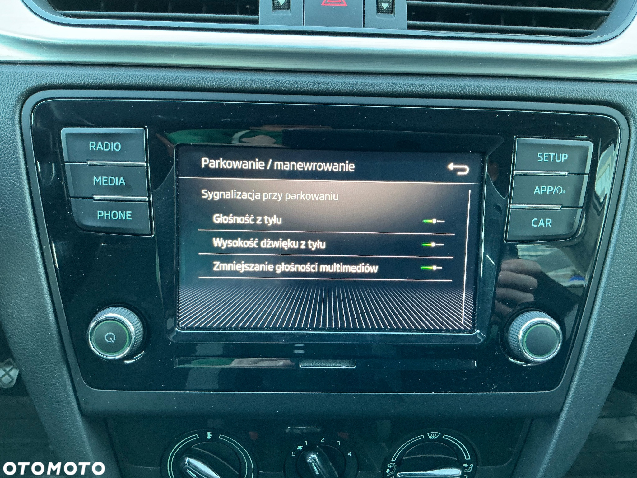 Skoda RAPID 1.0 TSI Ambition - 27