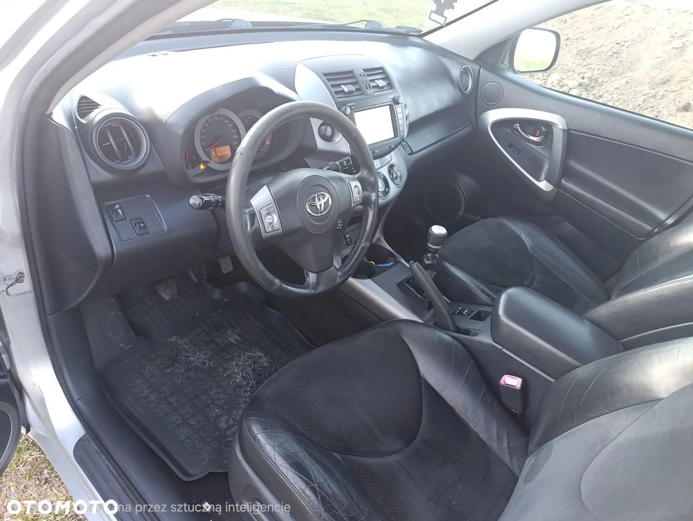 Toyota RAV4 2.2 D-4D Premium - 4