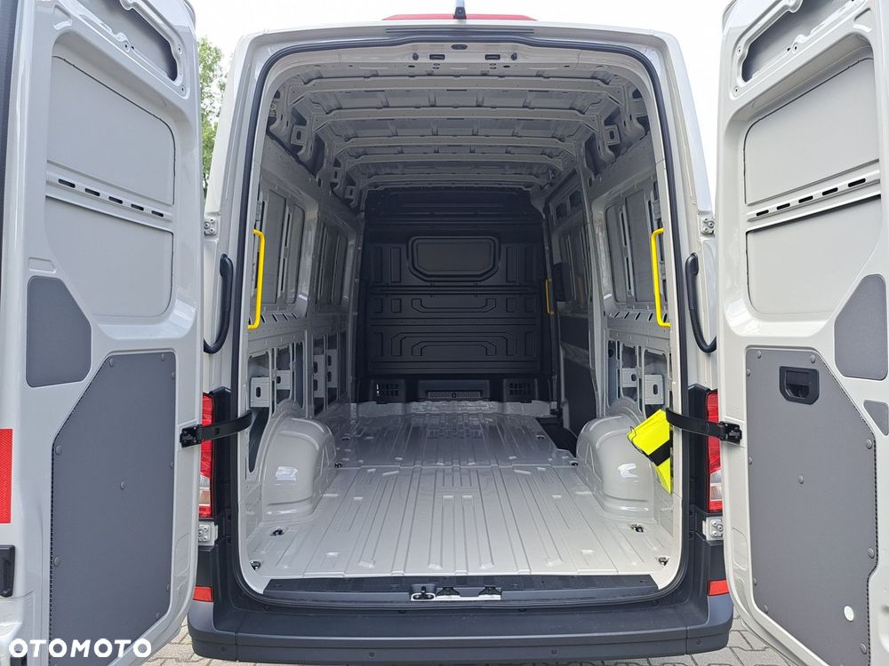 Volkswagen Crafter - 9