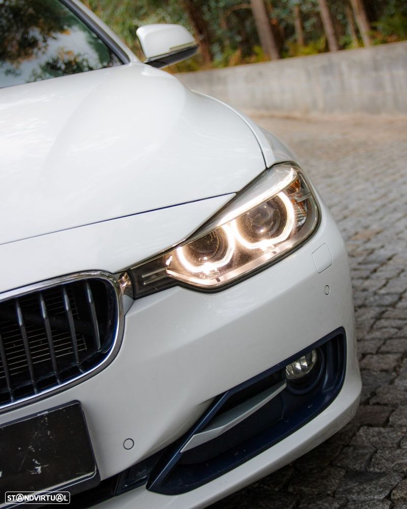 BMW 318 d Touring Auto Line Sport - 23