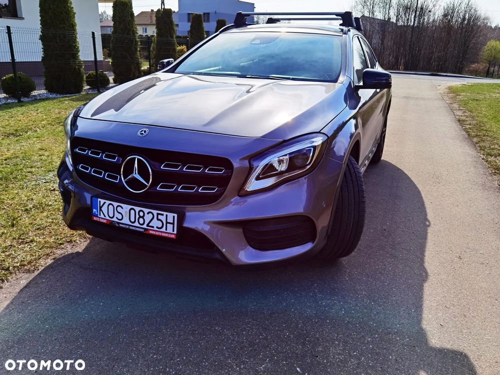 Mercedes-Benz GLA 200 7G-DCT AMG Line - 2