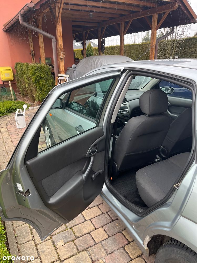 Ford Focus 1.6 X100 - 19