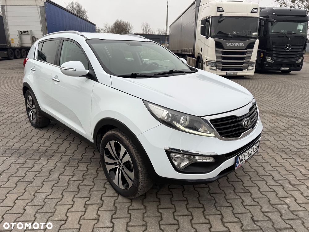 Kia Sportage 1.7 CRDI 2WD ISG Dream-Team Edition - 8