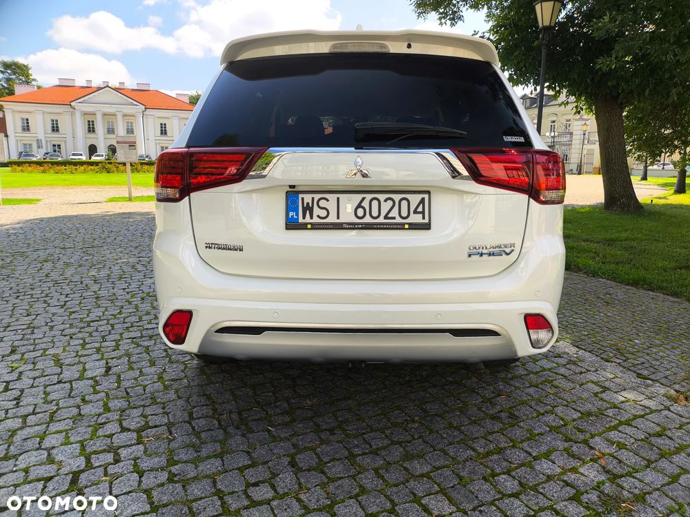 Mitsubishi Outlander 2.4 4WD - 13