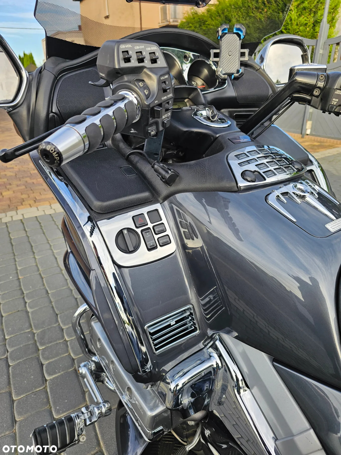 Honda GL - 10